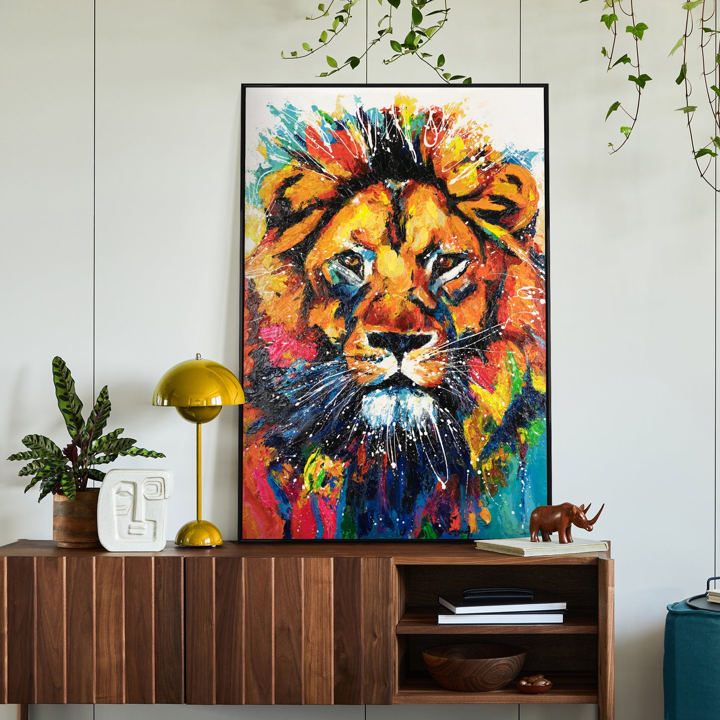 Bunte Bilder auf Leinwand mit Rahmen