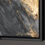 Malen mit Acrylfarbe auf Leinwand mit Rahmen